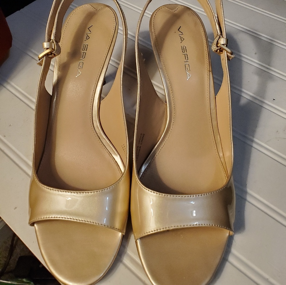 Gold Leather Via Spiga Heels